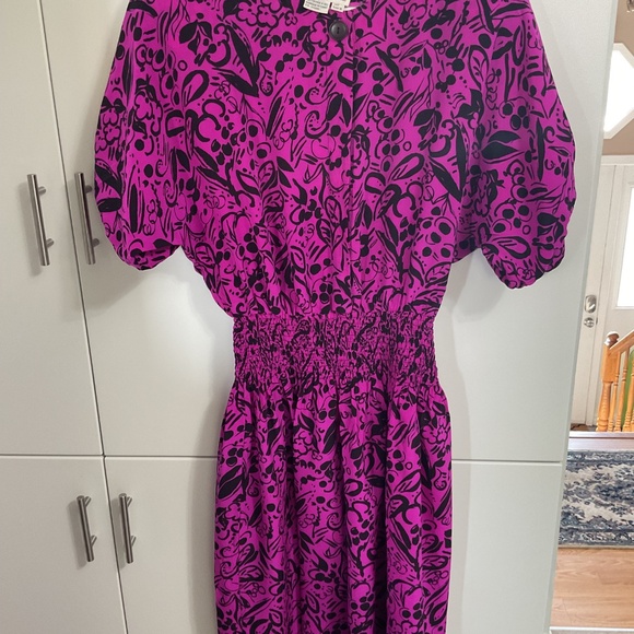 VTG Maggy London by Jeannene Booher Dress size 6 Purple with Black Floral Leaves - Picture 5 of 8